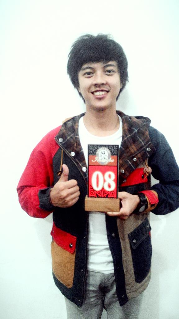 "<a href="/BismaniacUnity/">BISMANIACS☮</a>: Ini mang <a href="/bismakarisma/">BISMA KARISMA</a> main ke <a href="/Kedaiinangba/">Kedai Inangba</a> mungkin ada ketemu mamang selamalam?  "