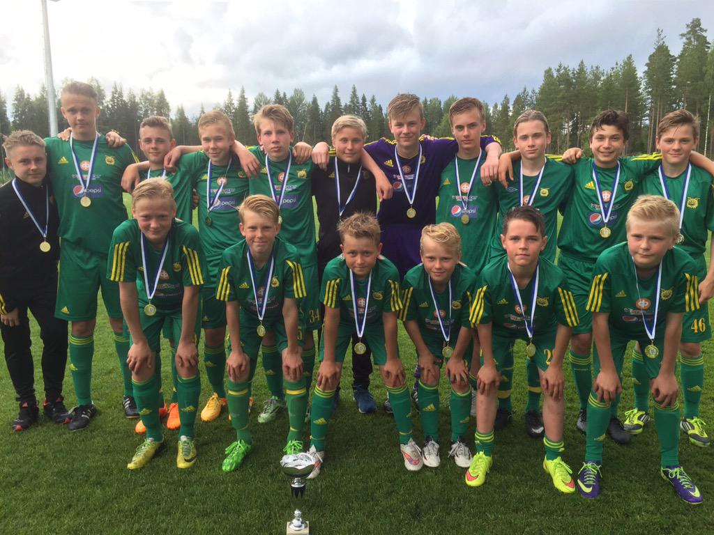 pasituutti's tweet photo. D3 ja KV karsinnat päättyivät voittoon ja mestaruuteen #Ilves01 http://t.co/hfsqTBYuJl
