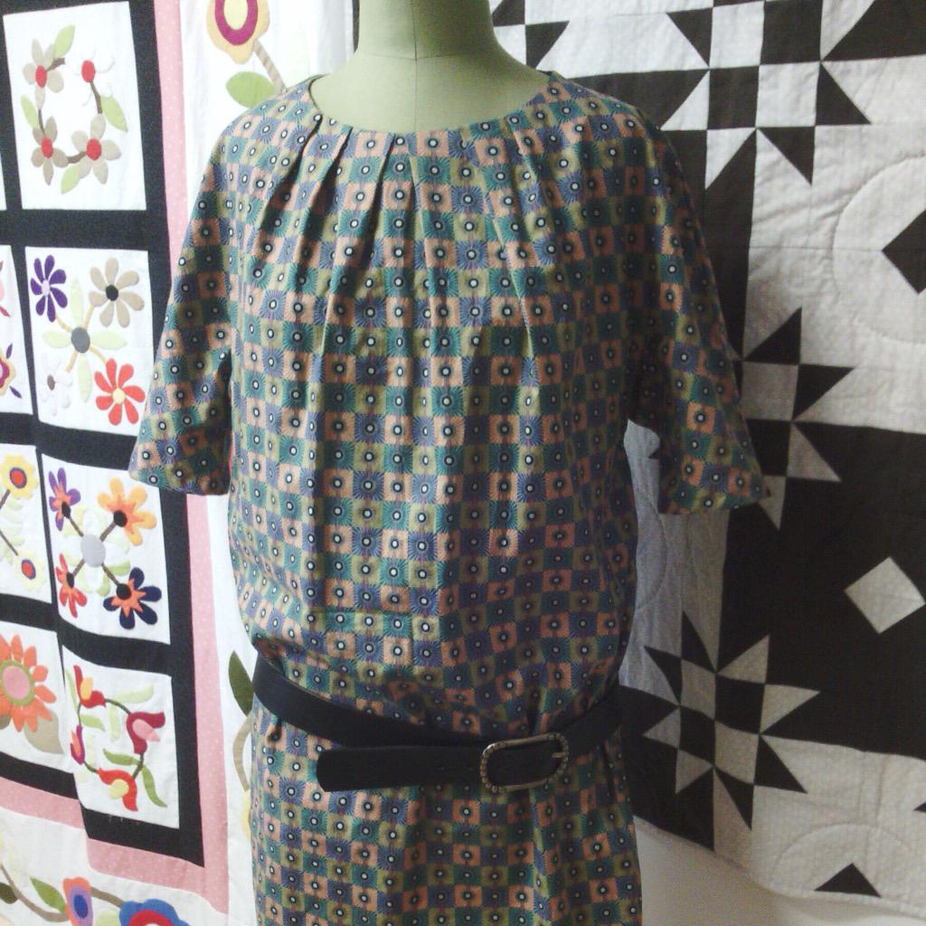 gemmapatchvalls's tweet photo. La Noèlia Ferré va lluir vestit a la comunió del seu nebot! 👏🏼👗 #gemmapatch #talliconfecció #patchwork #visitavalls http://t.co/oYyPfL7ZwL