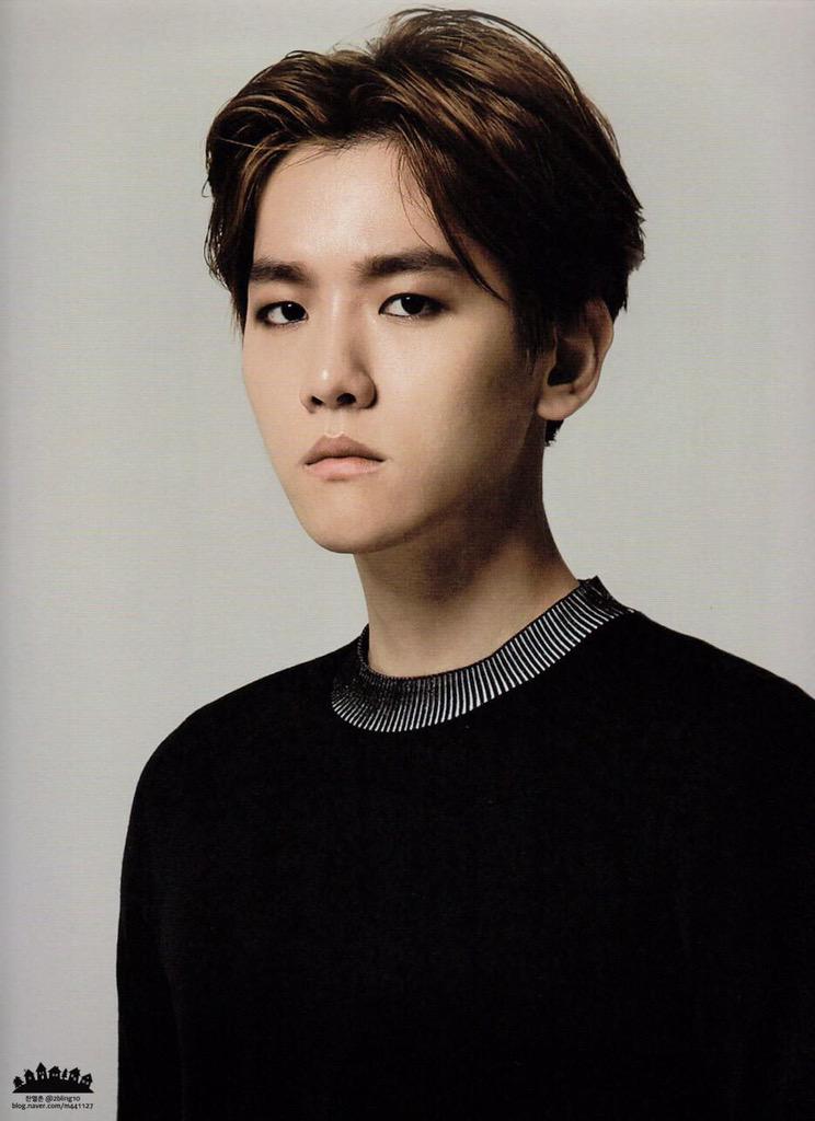 ADOREXONLY's tweet photo. [SCAN] Baekhyun - The EXO'luXion Brochure (cr: 2bling10) -TAS http://t.co/Ikp8g32sBj