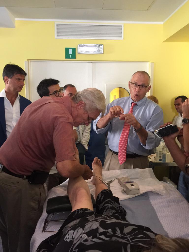 #dfsummerschool live visits: proff Attinger and Frykberg checking the vascular status and the angiosomic connections