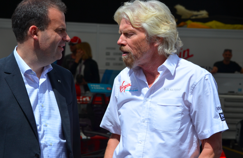 SilviaTerraneo's tweet photo. News: #DS #VirginRacing Formula E http://t.co/nfF0N9wXuh @dsitalia @dsitalia #RichardBranson #AlexTai #YvesBonnefont http://t.co/Fq1ZGCgcZw