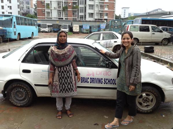Driving instructor Hasina gives hot tips to <a href="/MishalHusainBBC/">mishalhusainbbc</a> on tackling Dhaka's streets - bbc.in/1NuHQNz