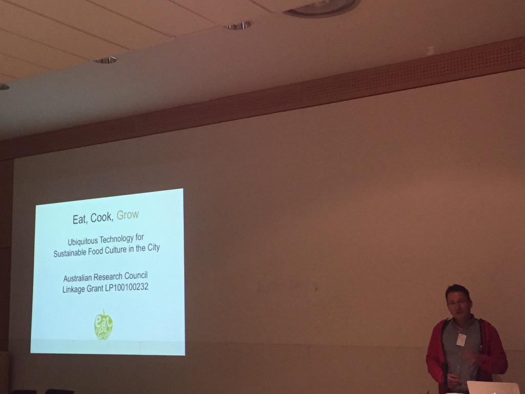 mistaricks's tweet photo. @sunday9pm presenting "Growing Food in the City" @peterlyle #comtech15 @UrbanInf http://t.co/dMtNVh66HG