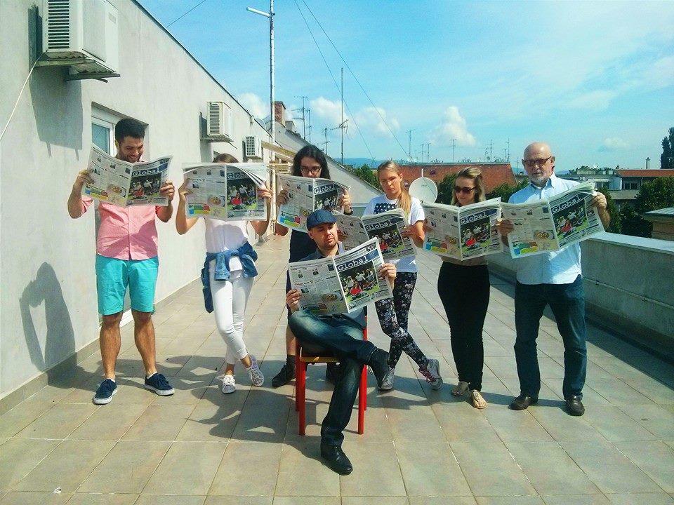 9.broj stigao na <a href="/FPZGhr/">Političke znanosti</a>! Imamo i veliku novost -odsad nas čitajte na 32 stranice. Čekamo vaše dojmove! #fpzg #global