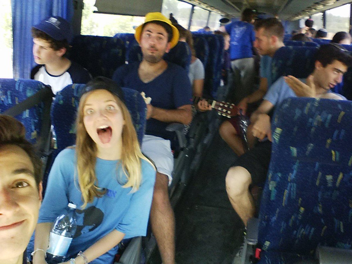 Smart_Bus's tweet image. עמותת "שבוע טוב" מוציאה בני נוער להתנדבות ברחבי הארץ במהלך החופש הגדול. כמו נוער טוב וחכם, גם הם נוסעים בסמארטבאס!