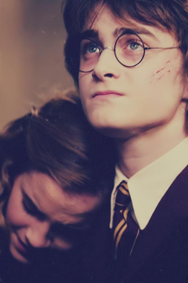 HPbestpics's tweet photo. Cuando tu y tu amigo suspendéis. http://t.co/d6UsJzperU