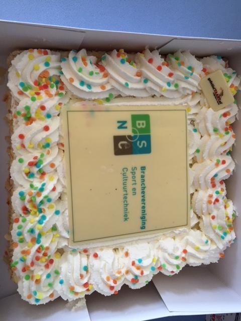 KYBYS_NL's tweet photo. #KYBYS bedankt @BSNC_sport voor de heerlijke taart! #12,5jaarlid http://t.co/N9ydpVFFqn