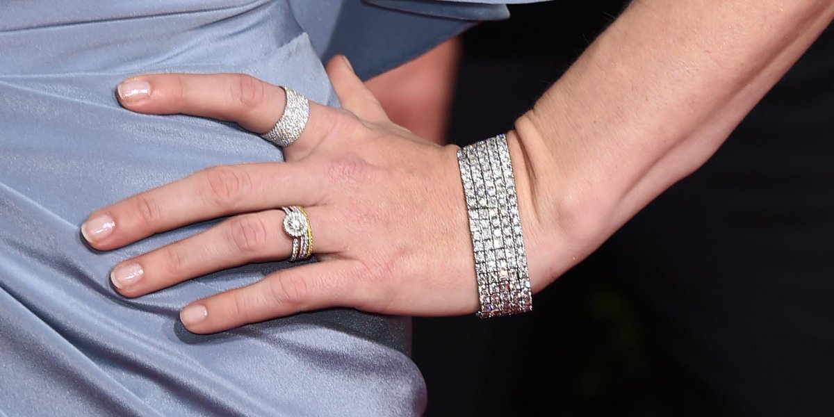 HuffPost's tweet photo. Fascinating facts about diamonds straight from Tiffany &amp; Co's chief gemologist http://t.co/26Tg0nDVZL http://t.co/U7138EiG5A