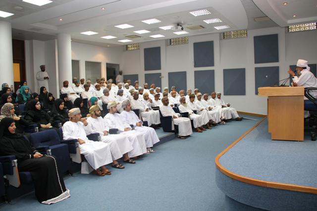 سعادة السيد سالم بن مسلم البوسعيدي وكيل وزارة الخدمة المدنية لشؤون التطوير الإداري يدشن حملة #حب_الخير_يجمعنا.