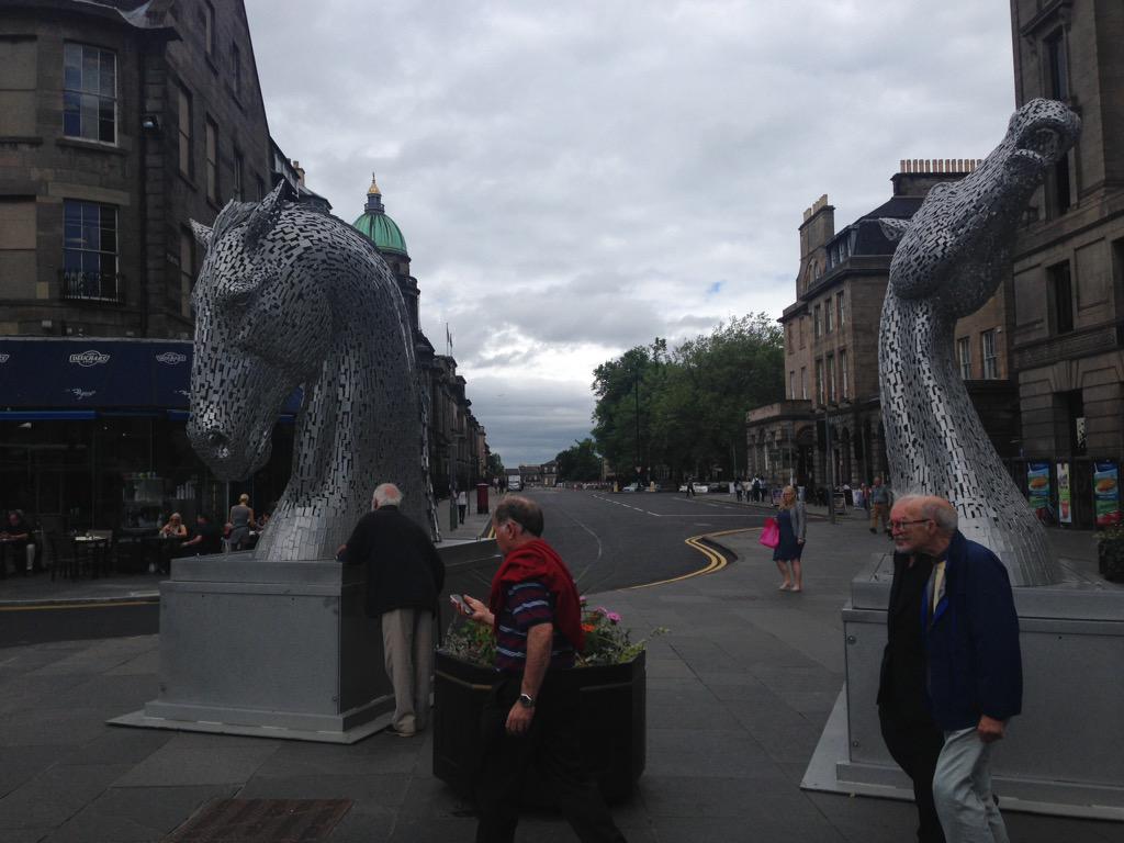 SalhabWalid's tweet photo. The kelpies on princess Street soo lovely @VFalkirk @falkirkcouncil @QMUniversity http://t.co/RSslKq1k6i