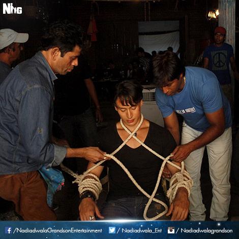 NGEMovies's tweet photo. Work for a cause, not for applause!

That was @iTIGERSHROFF's mantra on the sets of @Heropanti! http://t.co/Xx790z2722