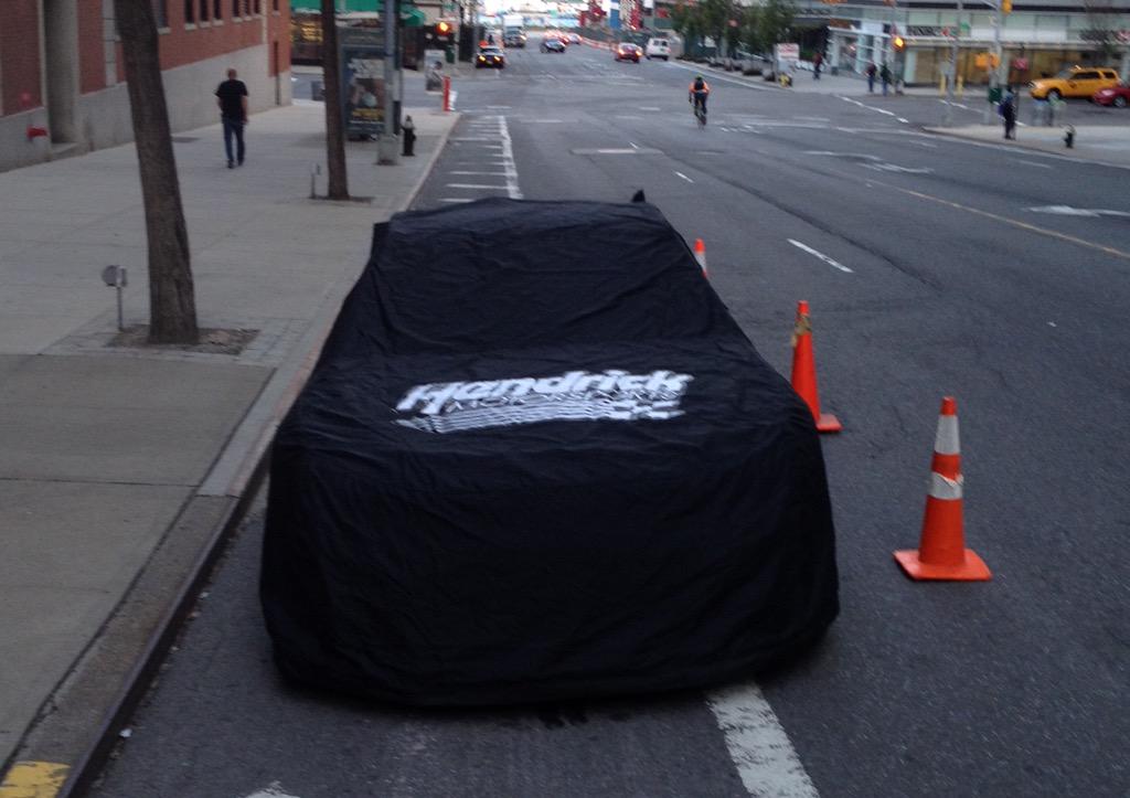 TeamHendrick tweet picture