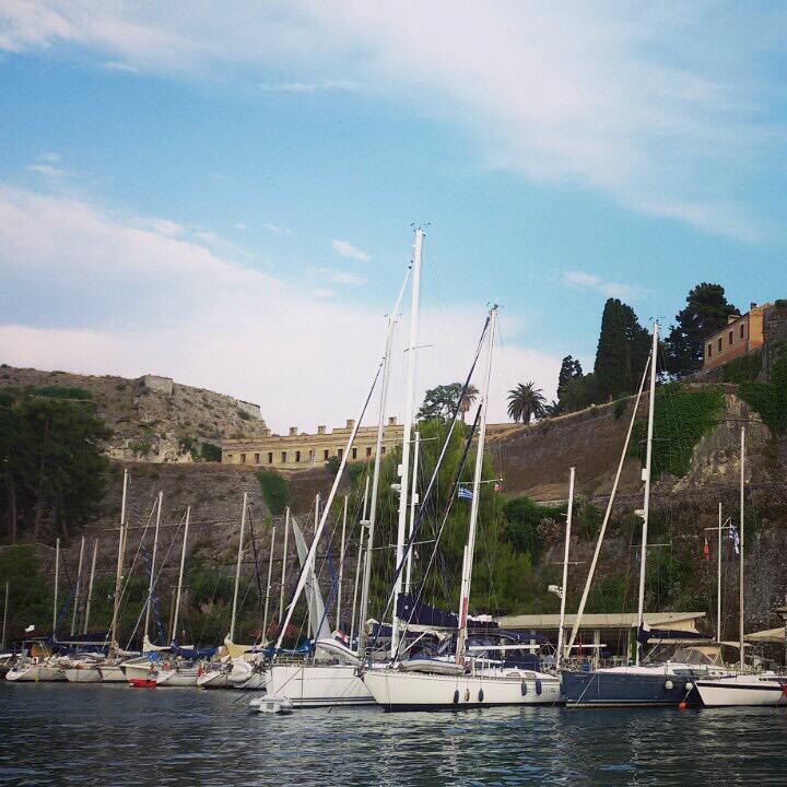 CapitanKosta's tweet photo. Марина #Корфу #Греция ⚓️ #море #яхта ⛵️ #яхты #отдых #отпуск #Lovemile 👍 #relax http://t.co/XMRr39sCNh аренда яхт. http://t.co/Xx0CsZ3ZjM