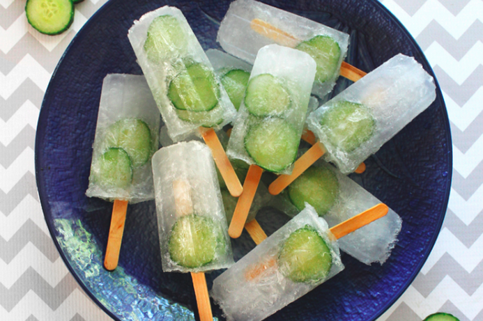 shopsogifted's tweet photo. I'll be giving these #GinAndTonic iced lollies a try! Yum! http://t.co/oiQotJYfhB (via @birchboxuk) http://t.co/ttIVL8QMjo