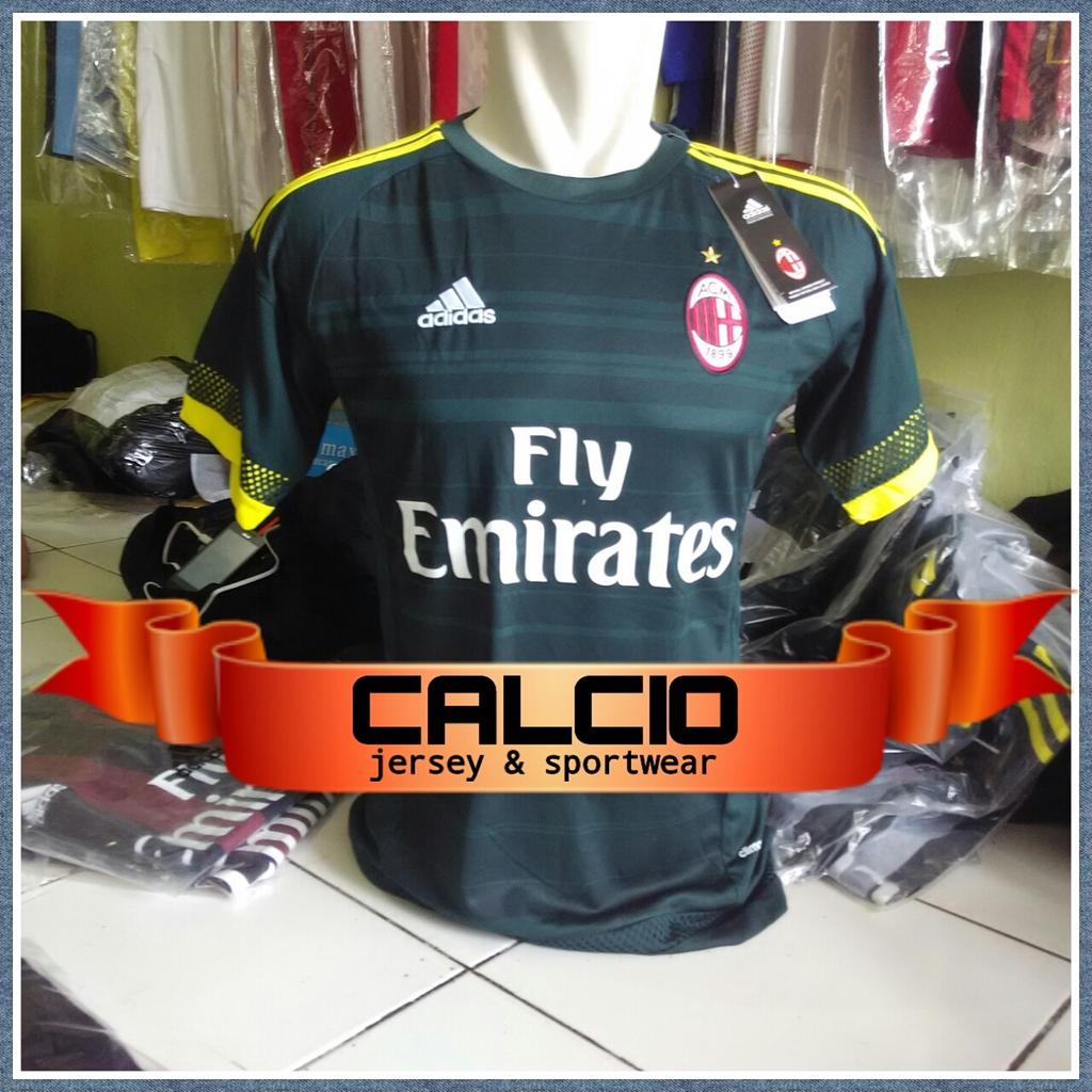 cadox7's tweet photo. Ready stock jersey 3rd @acmilan SMLXL 80K http://t.co/VEIYJBuCmX