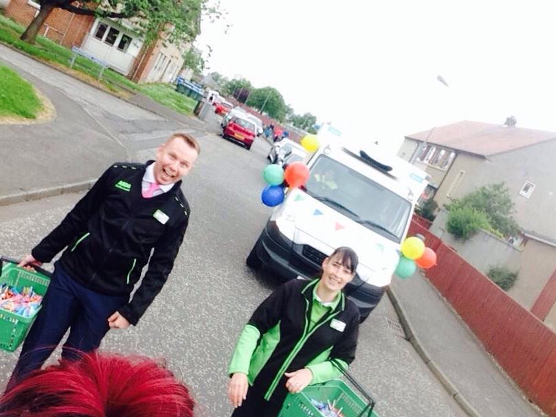 AsdaGrangemouth's tweet photo. This year we got involved with our local Galaday and what an amazing day it was !! http://t.co/eqXtfzKepQ