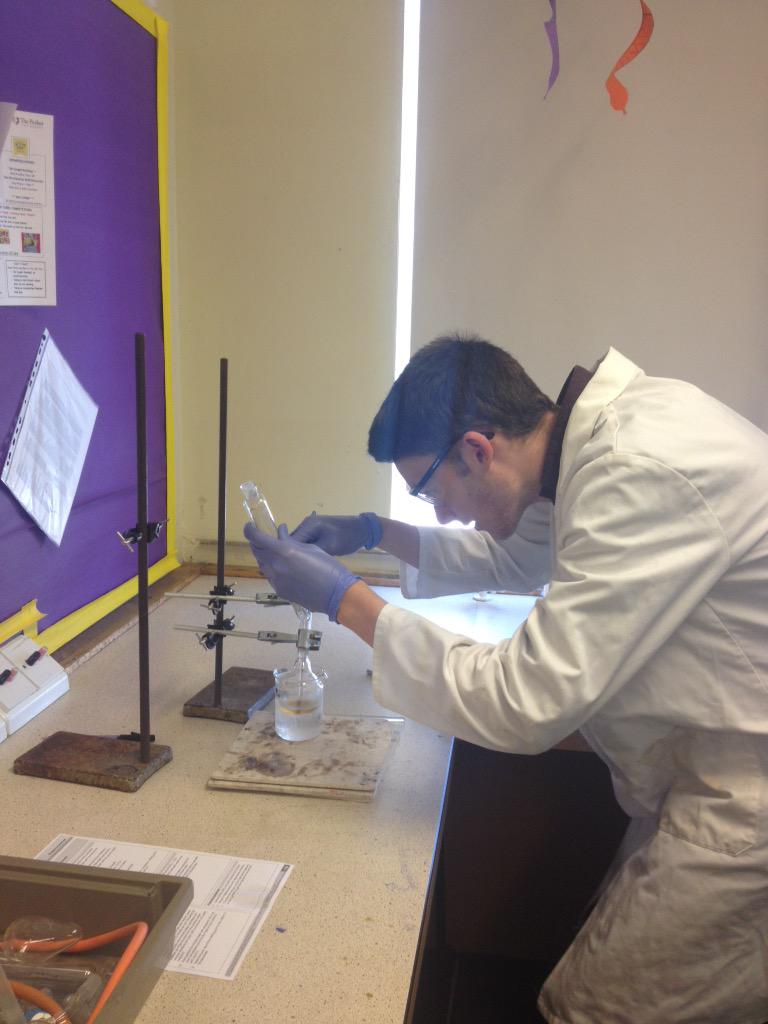 EParkerScience's tweet photo. Nitration experiment in #ASChem http://t.co/W5bbUtRrGj