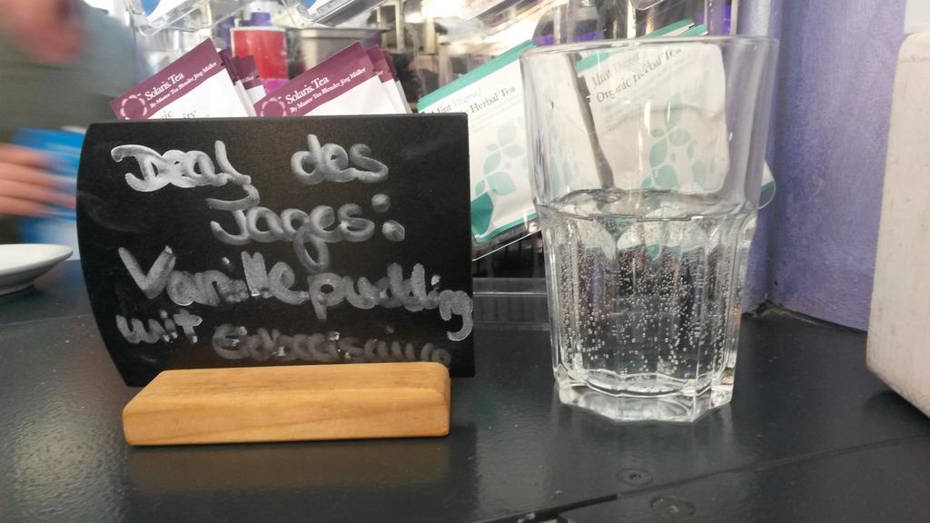 Text-Bild-Schere die zweite. Ich mag dieses Café! #savoca #koeln