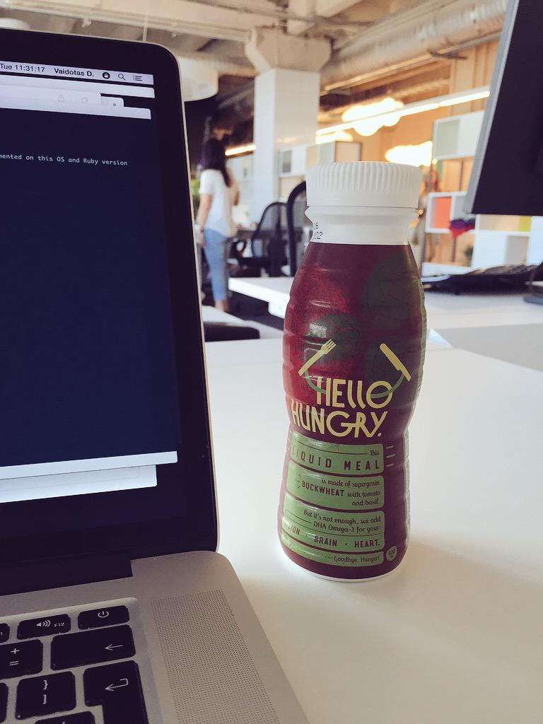 vaidotas's tweet photo. Vietoj snikers'ų.. #hellohungry http://t.co/lNRMSNGOn8