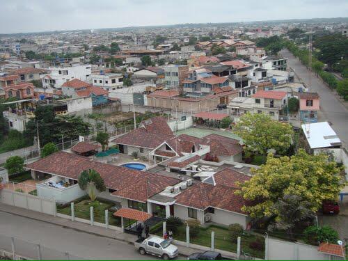 machalaec's tweet photo. Buenos días #Machala la ciudad despierta en esta fresca mañana 22* C. Imagen de la zona noreste. #BuenMartes http://t.co/KQAJADJYUy