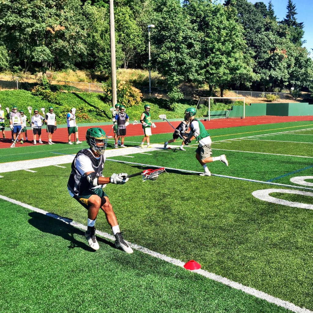 ValorLacrosse's tweet photo. Early start in Portland, Oregon with some athletic defensemen. Kids are working hard. 🌲 http://t.co/pRgqNB13v5