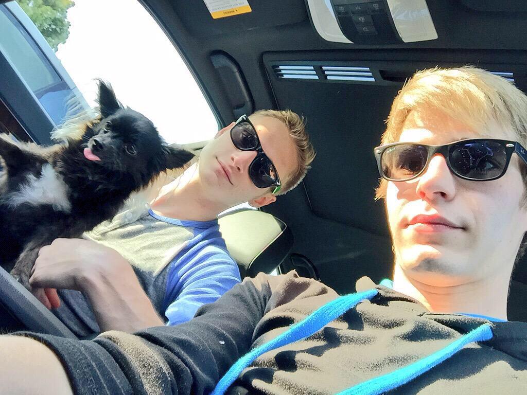 MaxCarterXXX's tweet photo. Make sure yall wish the most important person in my life a #HappyBirthday!!!
@KyleRossXXX http://t.co/5gC2i8mVVD