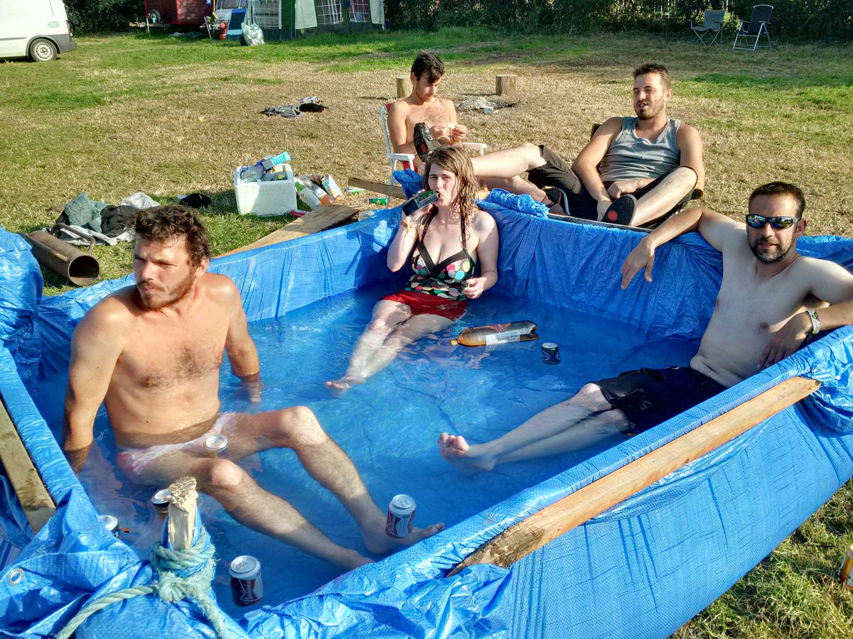 Croissant Neuf (@croissantneuf) on Twitter photo It's pretty hot here on the take down <a href="/CroissantNeuf/">Croissant Neuf</a> sometimes you just need to cool off at the end of the day... It's pretty hot here on the take down <a href="/CroissantNeuf/">Croissant Neuf</a> sometimes you just need to cool off at the end of the day...