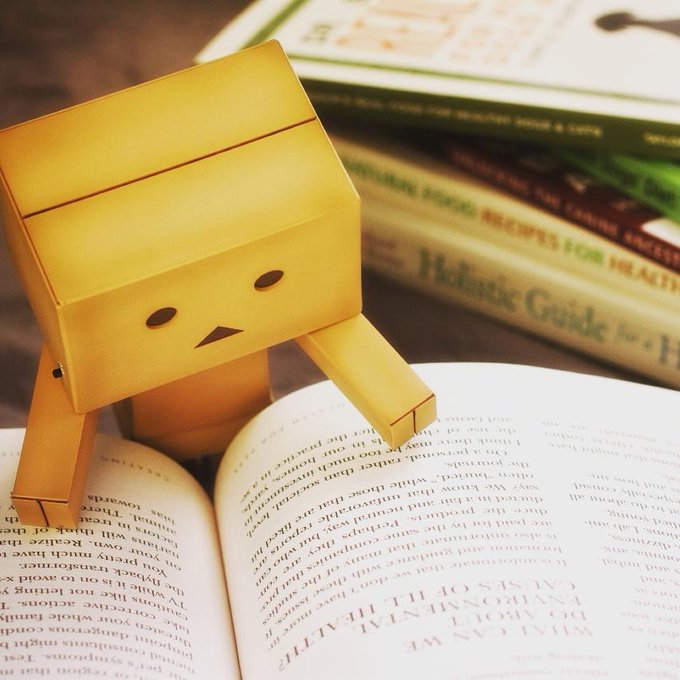 Buen dia!! ??☺ #lovereading #books http://t.co/7bgd9tTBLi