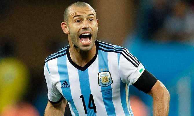 RiverLPM's tweet photo. Hoy, @Mascherano llegará a 116 partidos con la Mayor. Quedará segundo, detrás de Zanetti http://t.co/ozVh3N3Qab http://t.co/R70qtAxeYb
