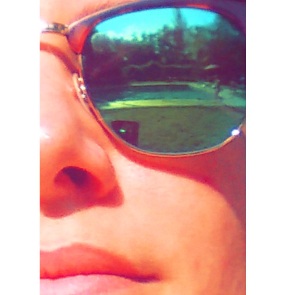 Imonicamoreno's tweet photo. Regreso a casa... Madrid con piscina es otro verano #disfrutandodemihogar #lovemyhome #returnathome 💙🏡🙊💕 http://t.co/v4psXMUSqq
