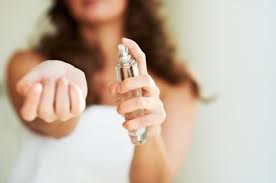 Mon_370's tweet photo. ¿Porqué recordamos a las personas por su perfume?
http://t.co/SzrXIG0nuk http://t.co/eiMR2ZCRc3