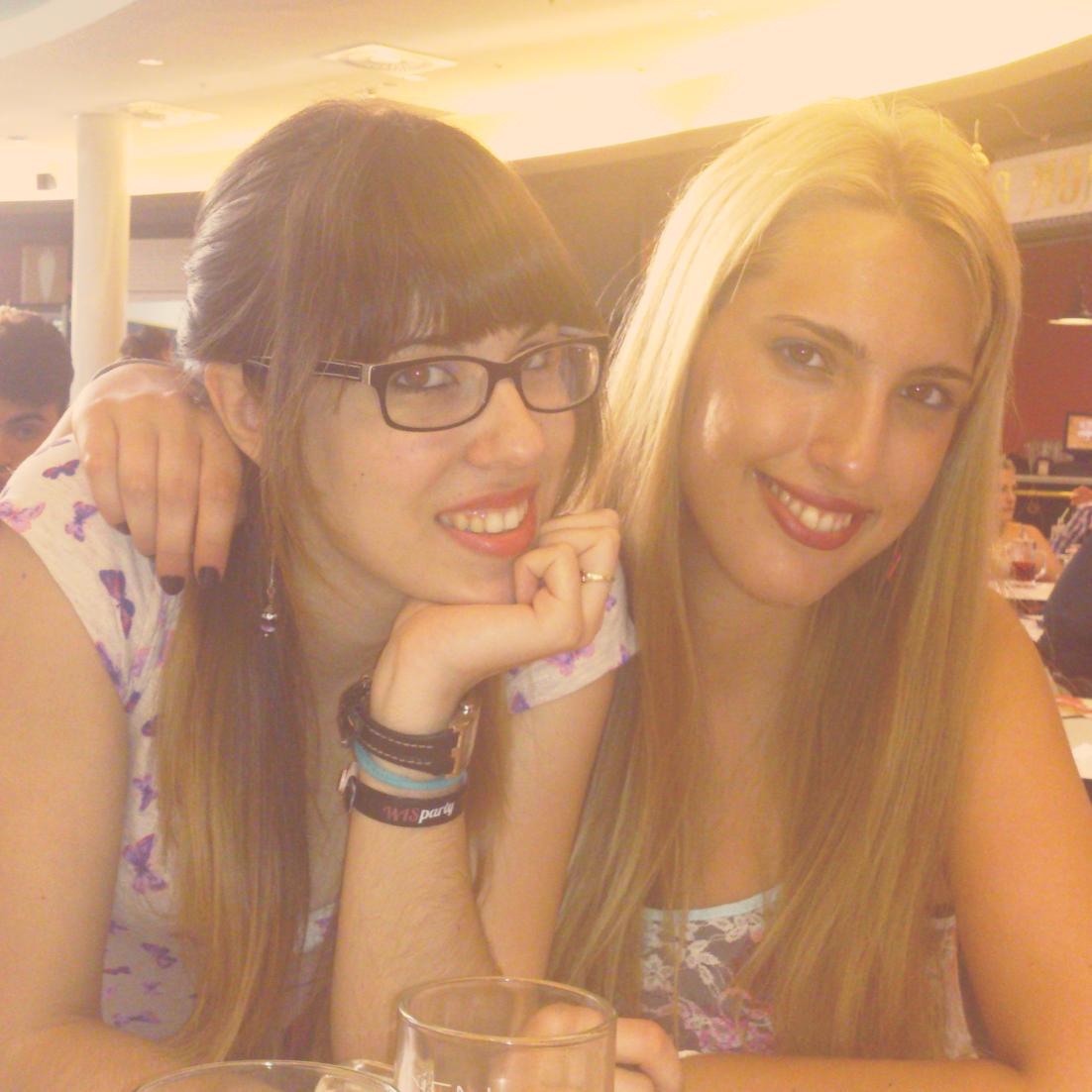 Cristii17_'s tweet photo. Love this photo #Lasquesonbonitas... @RosaFiestas http://t.co/HNydKMJojP
