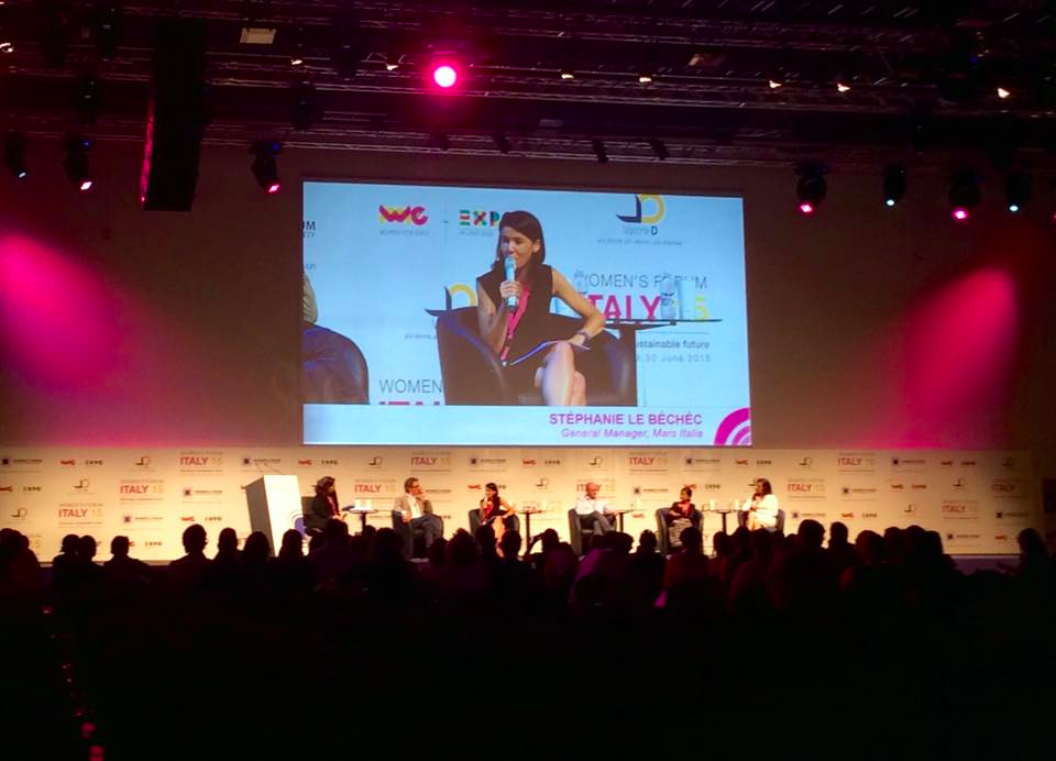 OrangeFiber's tweet photo. Campioni di sostenibilità all'opera! Alla #womensweeks tanti buoni esempi da seguire e #bestpractices da adottare :) http://t.co/jmVo8SDX2E