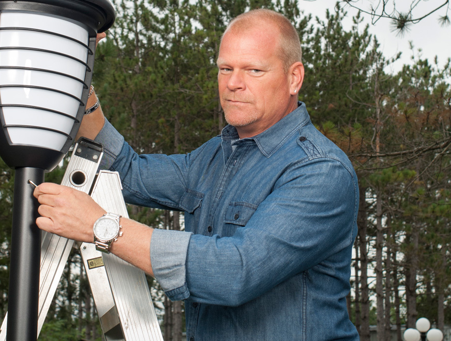PremiereSuite's tweet photo. Need help with the pesky maintenance to-do-list? Schedule help today, with one call or click! http://t.co/HB6yj67ySe http://t.co/1H5mGjjcaJ