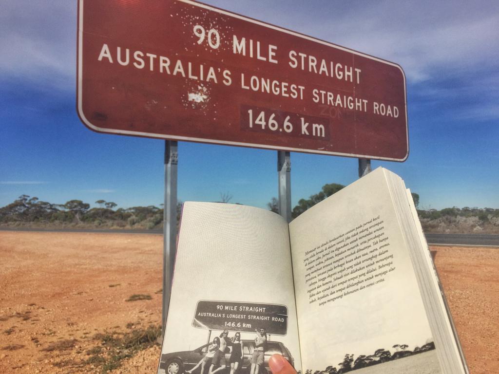 nidnod's tweet image. Aaah I love it!! Thank youu 😘 RT @PergiDulu: Here you are nidnod, #UTSS goes to Nullarbor Plain. 😉 #roadtripdulu
