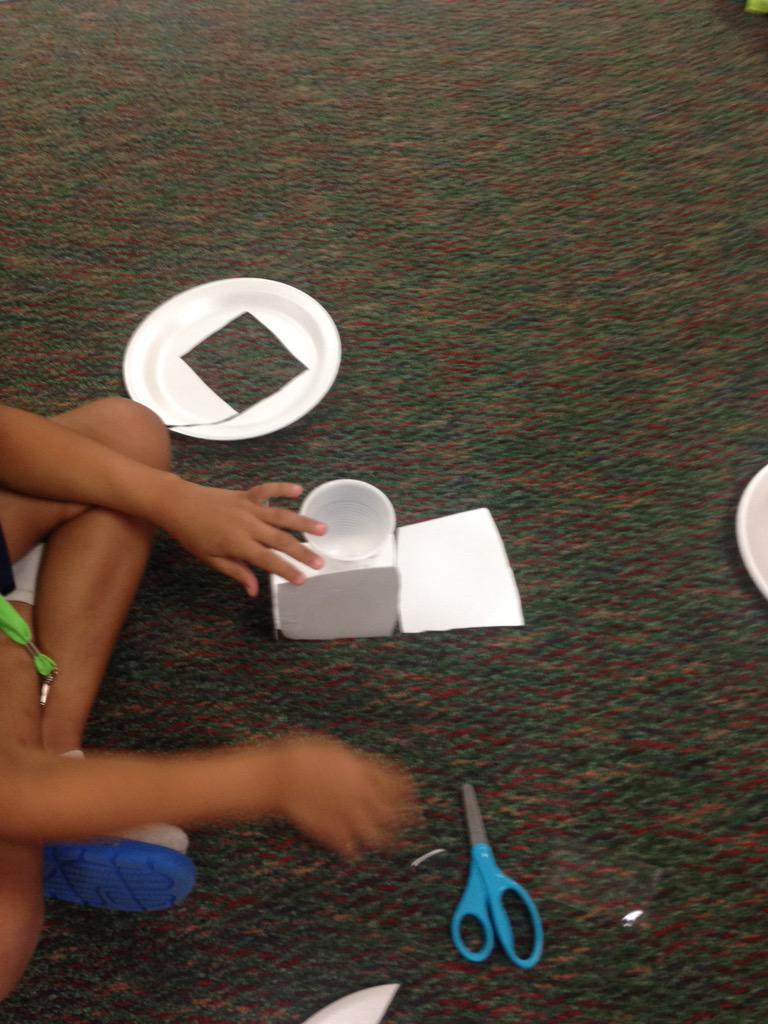 dshelto1's tweet photo. STEM Kindergarten has Egg Drop Success!! #PISDPEPII http://t.co/q3qk9Dy8vl