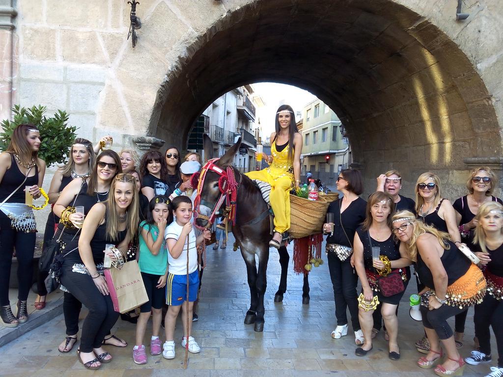 chavel254's tweet photo. despedida monica caravaca http://t.co/lUQuCWfs4i
