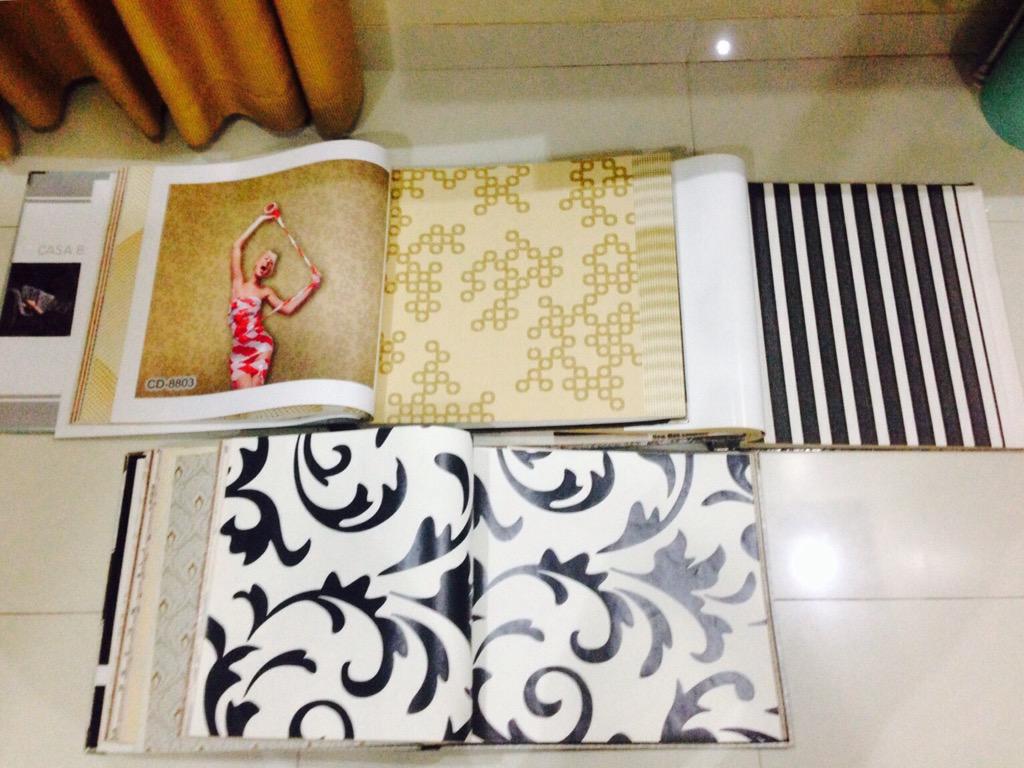 Bagi anda yang ingin memperbarui interior rumah, kami menyediakan wallpaper berbagai jenis gambar,kualitas  luarbiasa