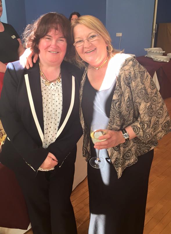 murr33's tweet photo. Susan Boyle and myself supporting the @BathgateRegal http://t.co/E2f6eiyEhE