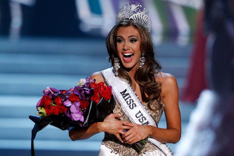 Univ_espect's tweet photo. En medio de polémica, Miss USA sigue adelante http://t.co/NUWptkJdzj http://t.co/eMkqznllXR