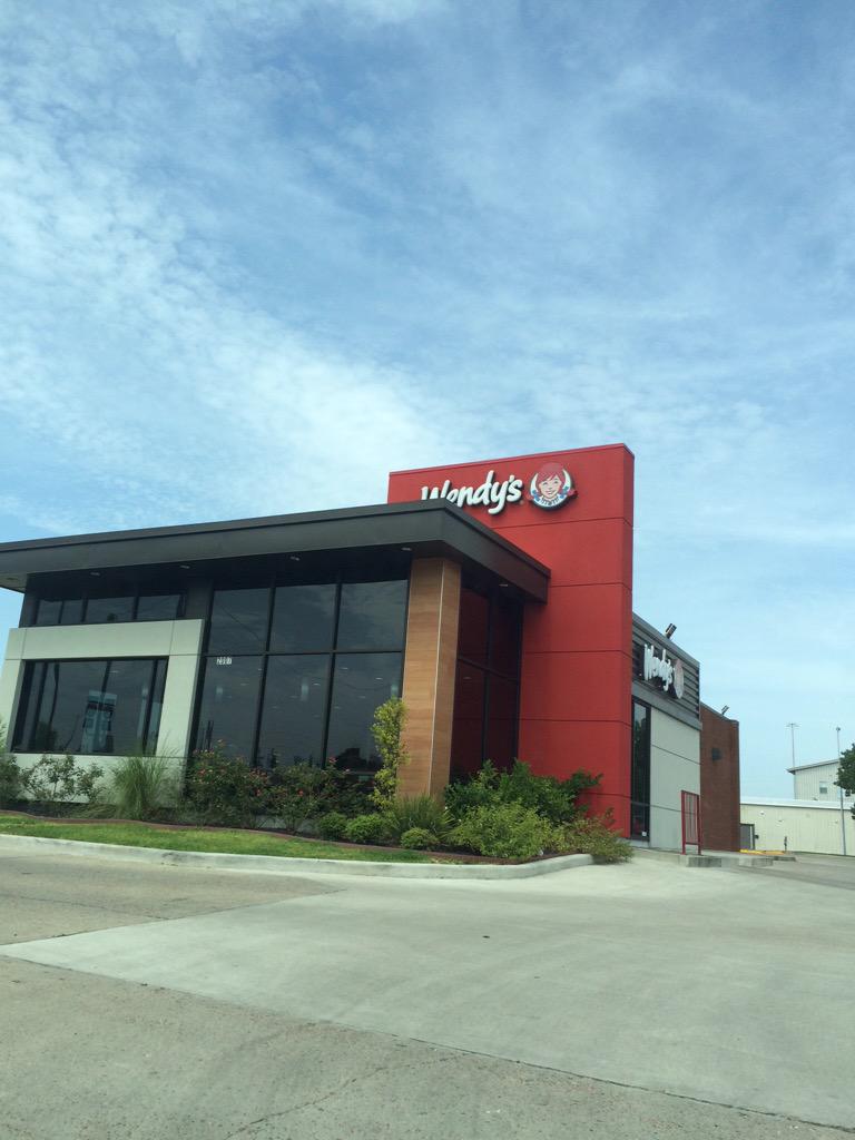 gllapoint's tweet photo. Sometimes I wonder if Wendy has freckles on her Va JJ ??? #Wendy's #alternative #curious #burgers http://t.co/x3SivWkEpy