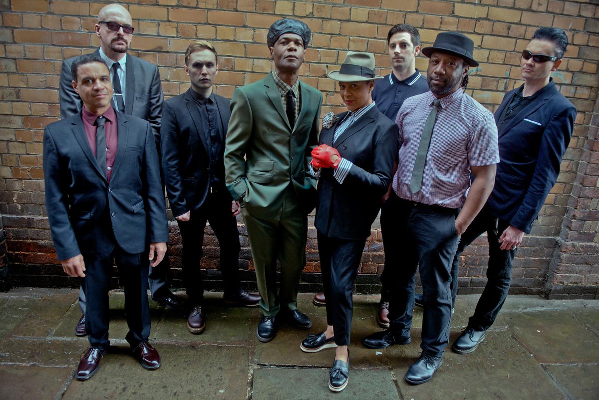 RijmRock's tweet photo. Niemand minder dan @TheSelecter brengen we naar RijmRock!
#2tone #ska #partybomb http://t.co/8CWyjuxlmH