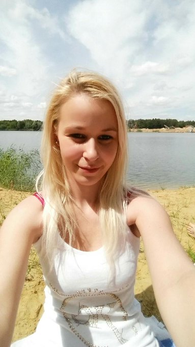 Na meine lieben was habt ihr heute so gemacht? Ich war am See. Und gleich f&uuml;r euch in der Cam . Also<a href="/tag/model"class="tags"><span>#model</span></a><a href="/tag/cute"class="tags"><span>#cute</span></a><a href="/tag/sweet"class="tags"><span>#sweet</span></a><a href="/tag/beauty"class="tags"><span>#beauty</span></a><a href="/tag/teen"class="tags"><span>#teen</span></a><a href="/tag/pokemon"class="tags"><span>#pokemon</span></a><a href="/tag/webcamgirl"class="tags"><span>#webcamgirl</span></a>