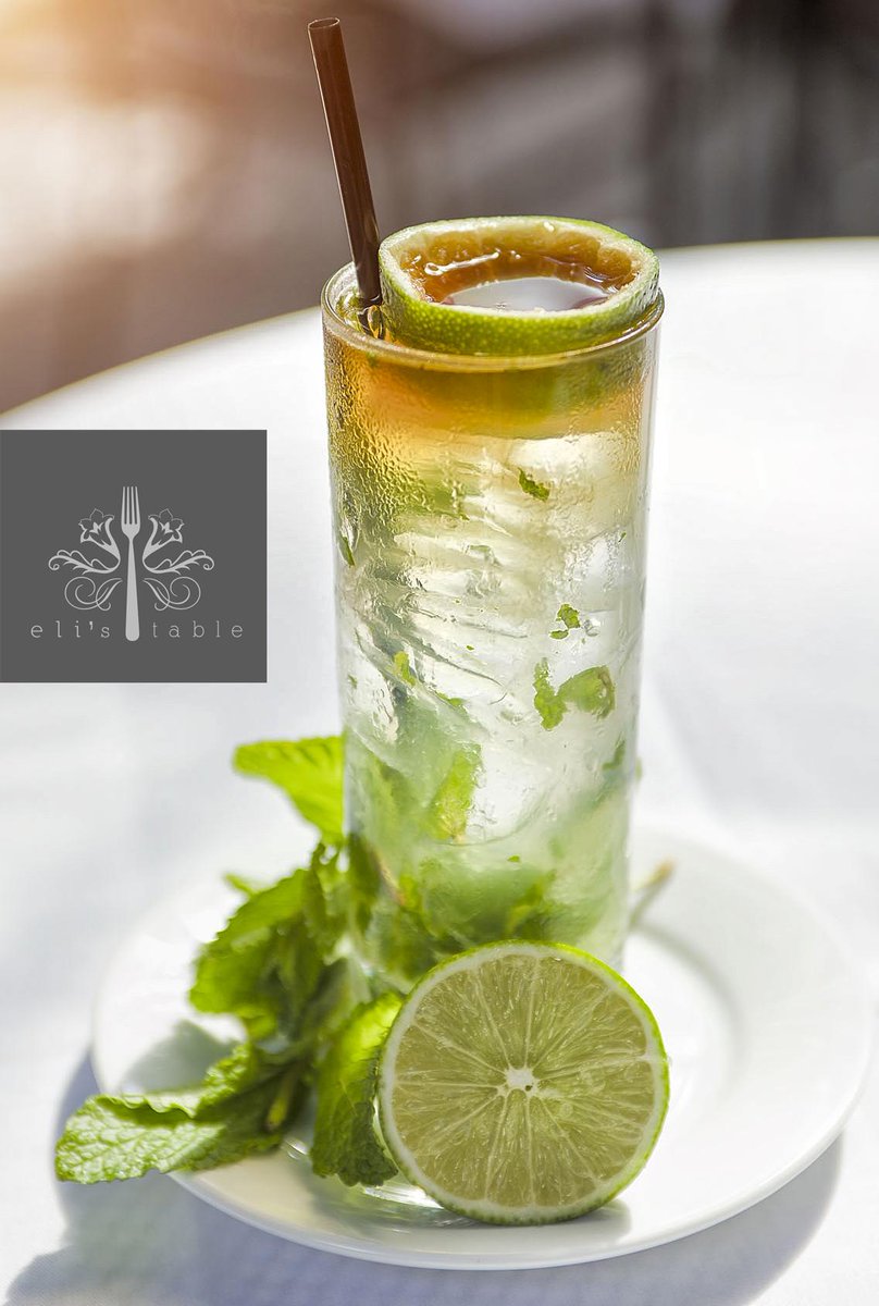 ElisTable's tweet photo. #mojito Eli's style. #elistable #happyhour @HolyCityHappyHr @HolyCitySpeak #Charleston #drinks #foodie #food http://t.co/B1jZUQ0XHa
