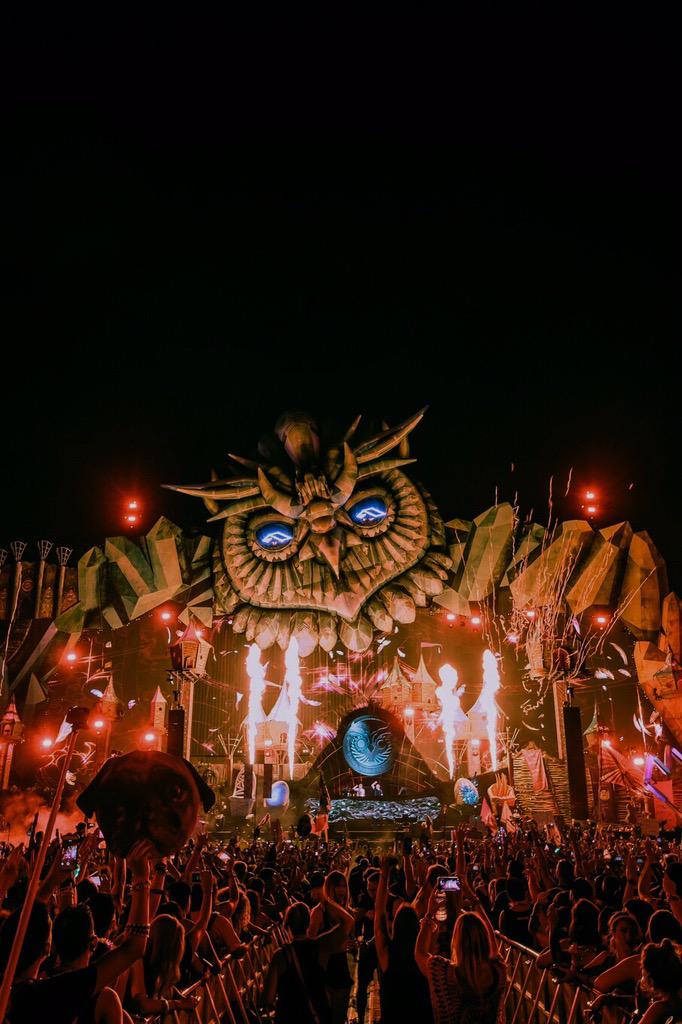 Rave Pics tweet media