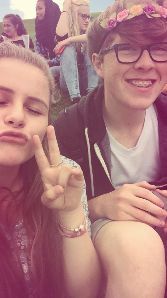 xromaneyyyx's tweet photo. School is fun, sometimes🌺🌸☀🎉 http://t.co/Flig9bwdKb