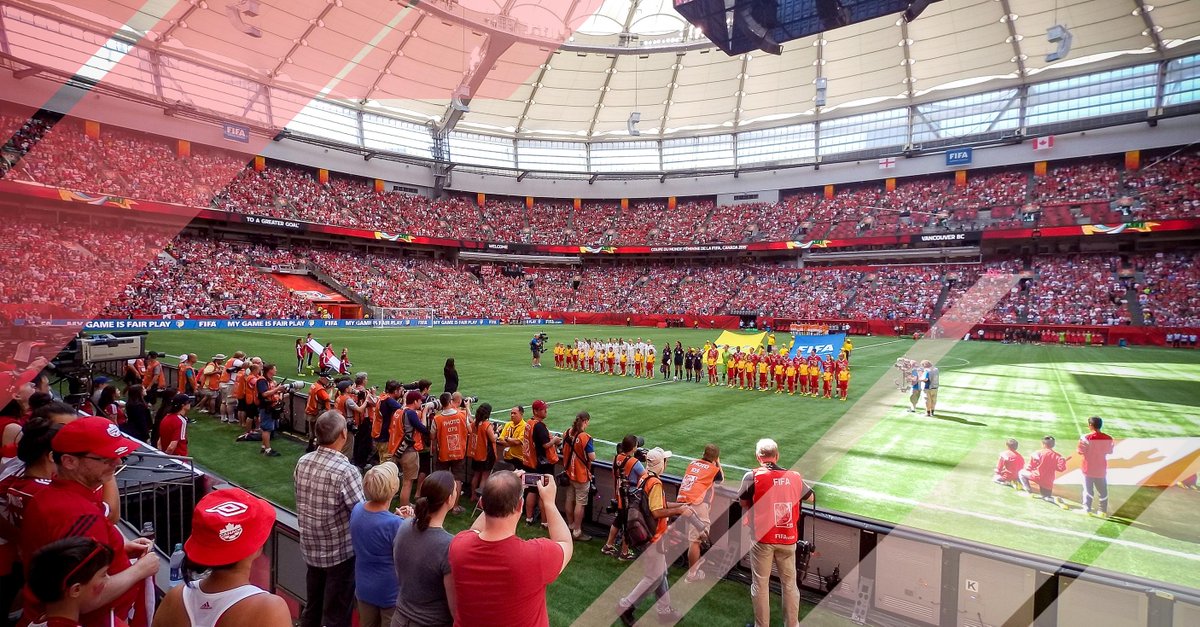madewithzoe's tweet photo. Hosts @CanadaSoccerEN vs @England at the 2015 #FIFAWWC in Vancouver #shotwithRE #madewithzoe http://t.co/1RxkU9ZMEG http://t.co/DmM3UpCFPU