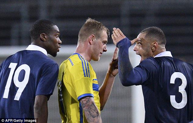 HockeyNewsspel's tweet photo. #duskafåse #väntabara #inyourface #bestpicever #kung #guidetti http://t.co/hlFowZstas