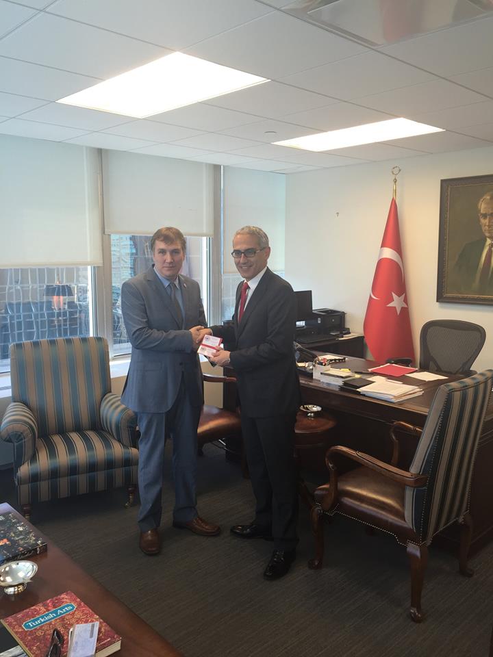 taebus's tweet image. TAEB'in Sigortaya ilk adim projesi icin NY Baskonsolosumuz Sayin Ertan Yalcin makaminda Genel Baskanimizi Kabul etti.